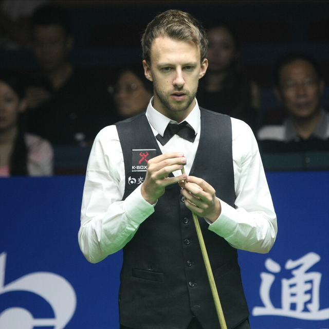 足球比赛中 足球比赛中